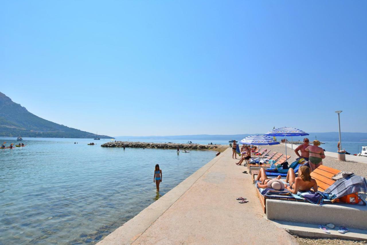 Apartment Ela Omis Exterior photo